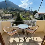 Navy Apartment With Mountain View &Private Parking